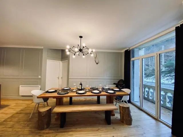 L'Olympique, Appartement 8 Voyageurs Avec Parking Savignac-les-Ormeaux Apartment