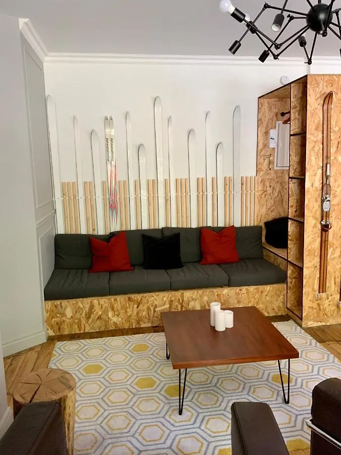 Apartment L'Olympique, Appartement 8 Voyageurs Avec Parking Savignac-les-Ormeaux France